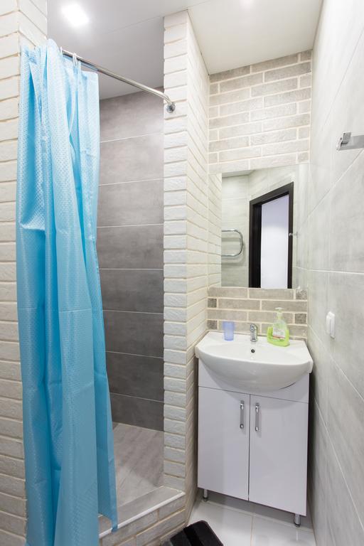 Loft Apartment Near Botanical Garden 哈尔科夫 外观 照片