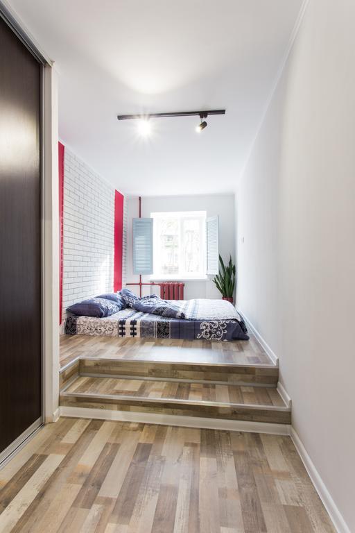 Loft Apartment Near Botanical Garden 哈尔科夫 外观 照片